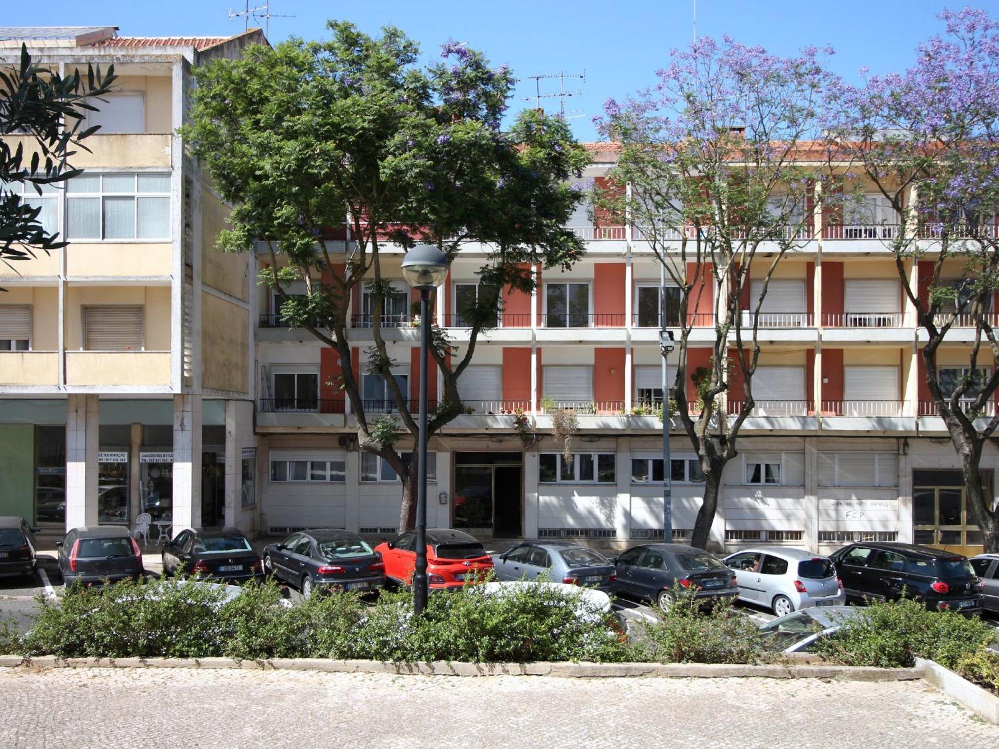 Cozy Apartment - Your Home Away Amadora Exterior photo